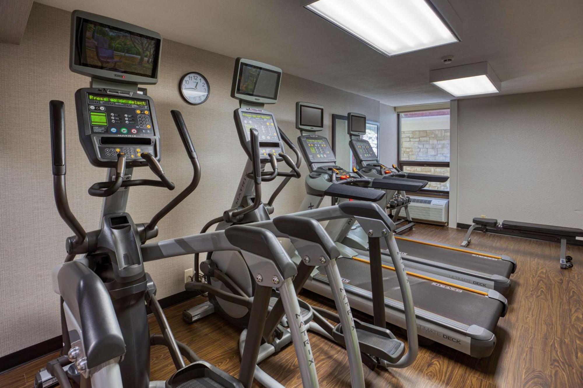 Drury Inn & Suites St. Louis - Fairview Heights Eksteriør bilde
