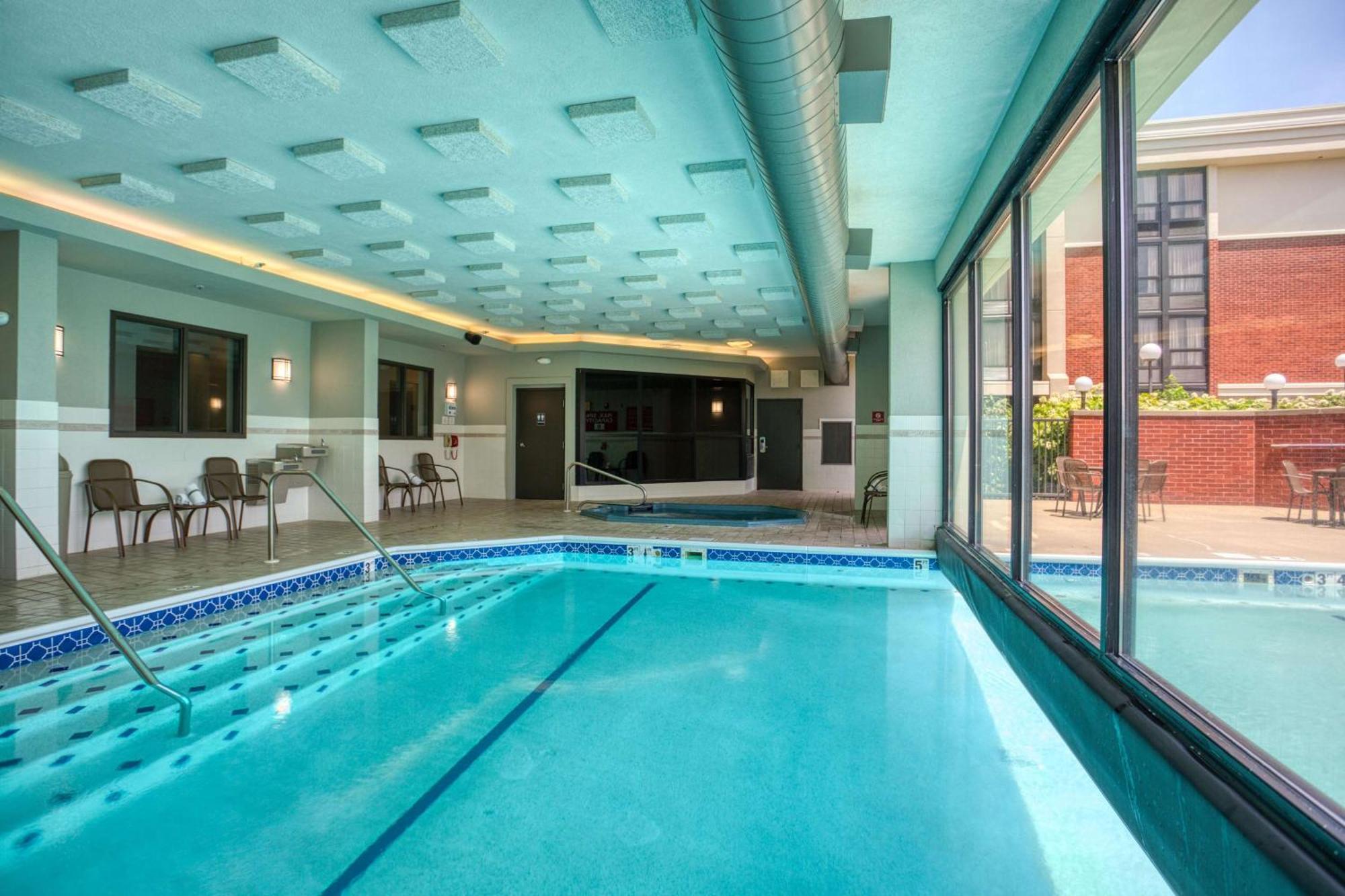 Drury Inn & Suites St. Louis - Fairview Heights Eksteriør bilde