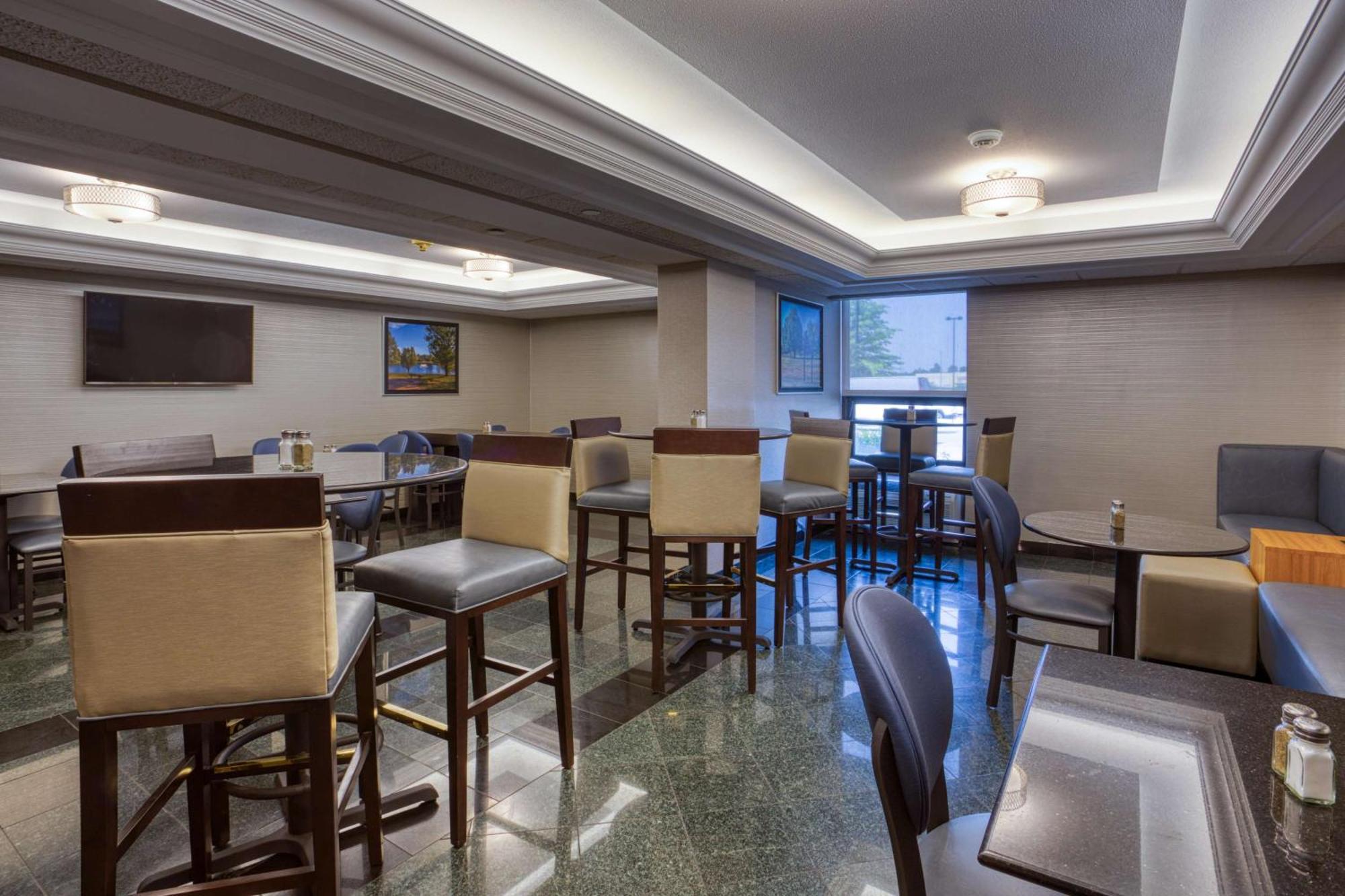 Drury Inn & Suites St. Louis - Fairview Heights Eksteriør bilde