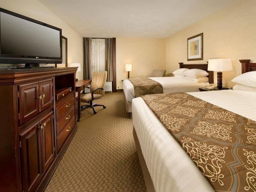 Drury Inn & Suites St. Louis - Fairview Heights Eksteriør bilde